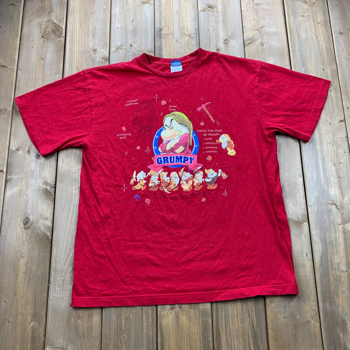 Vintage Snow White 7 Dwarves Grumpy T-Shirt / 90s Graphic Tee / Disney T Shirt / Cartoonist / American Streetwear / Vintage Disney