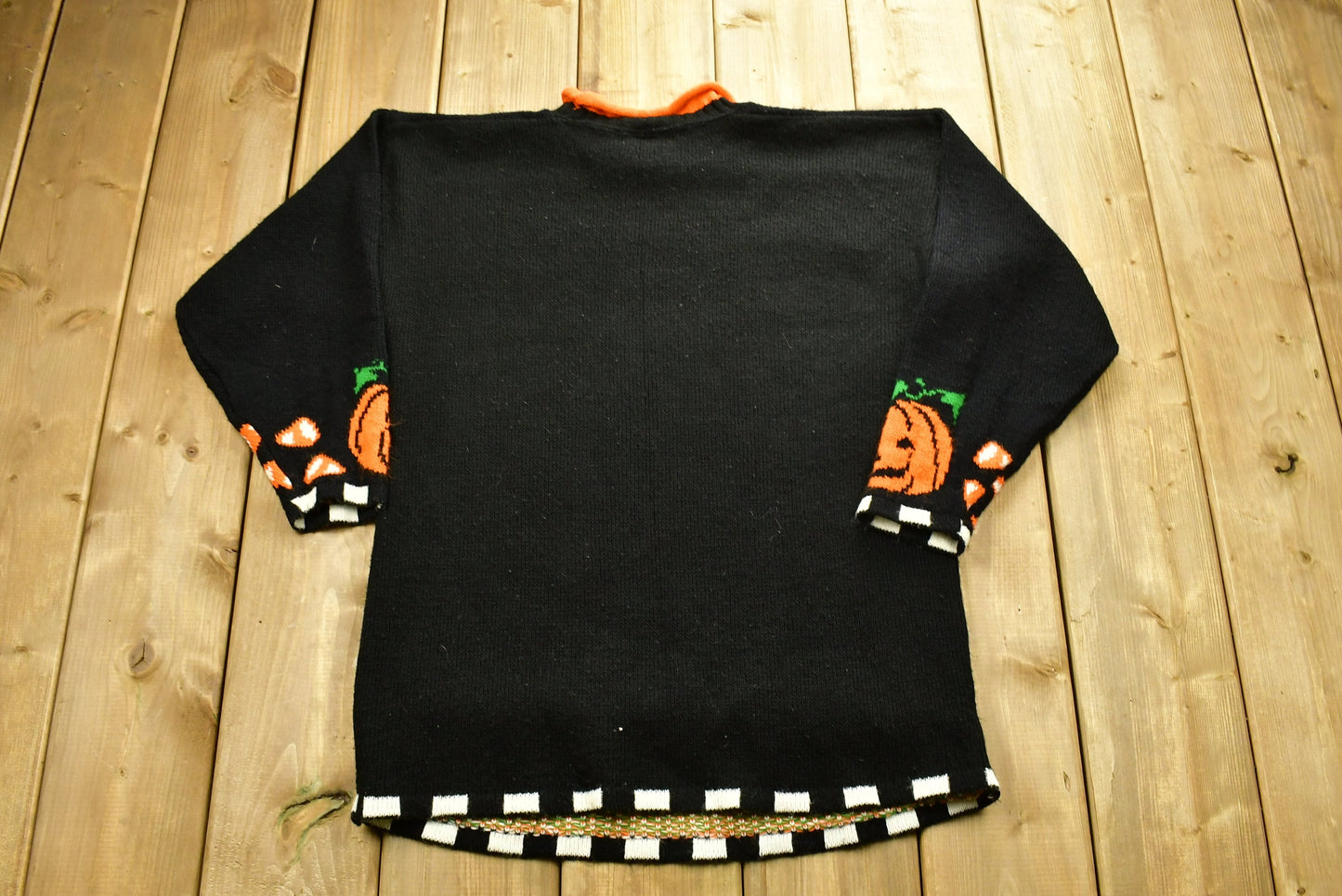 Vintage 90's Halloween Boo Graphic Knit Mockneck Sweater / 90s Holiday Sweater / Fall Wear / Festive Graphic / Spooky Sweater / Festive Knit