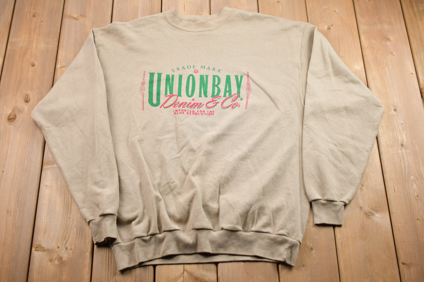 Vintage 1990s Union Bay Made In USA Crewneck Sweatshirt / 90s Crewneck / Souvenir / Athleisure / Streetwear / Travel And Tourism