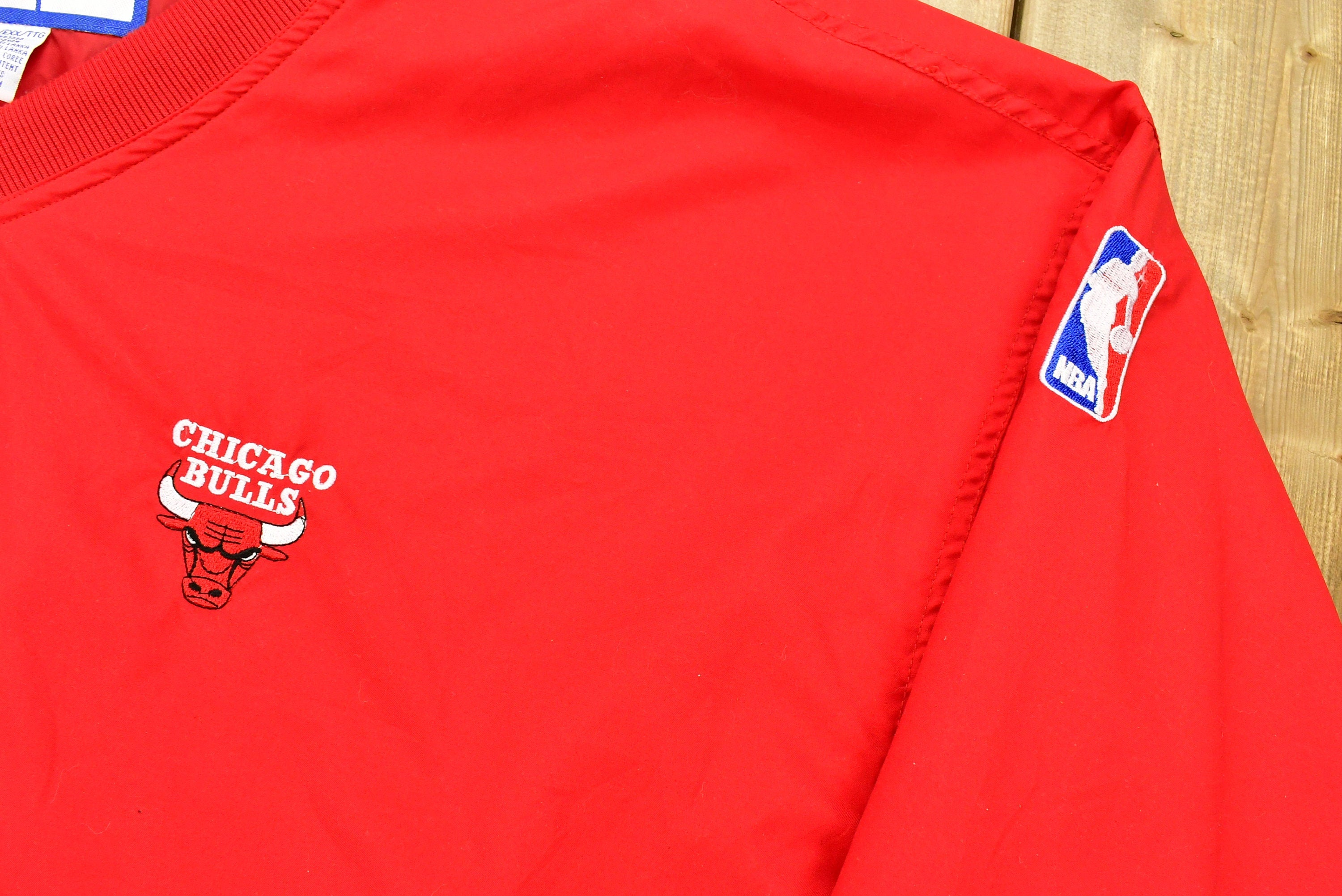 Vintage 1990s Chicago Bulls NBA Windbreaker Jacket