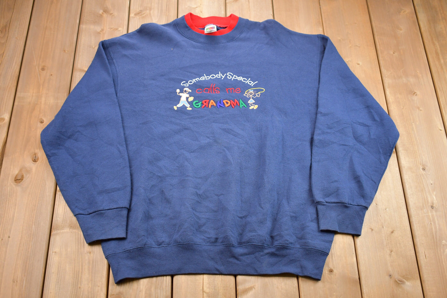 Vintage 1990s Cute Grandma Embroidered Crewneck Sweatshirt / 90s Crewneck / Souvenir / Athleisure / Streetwear / Travel And Tourism