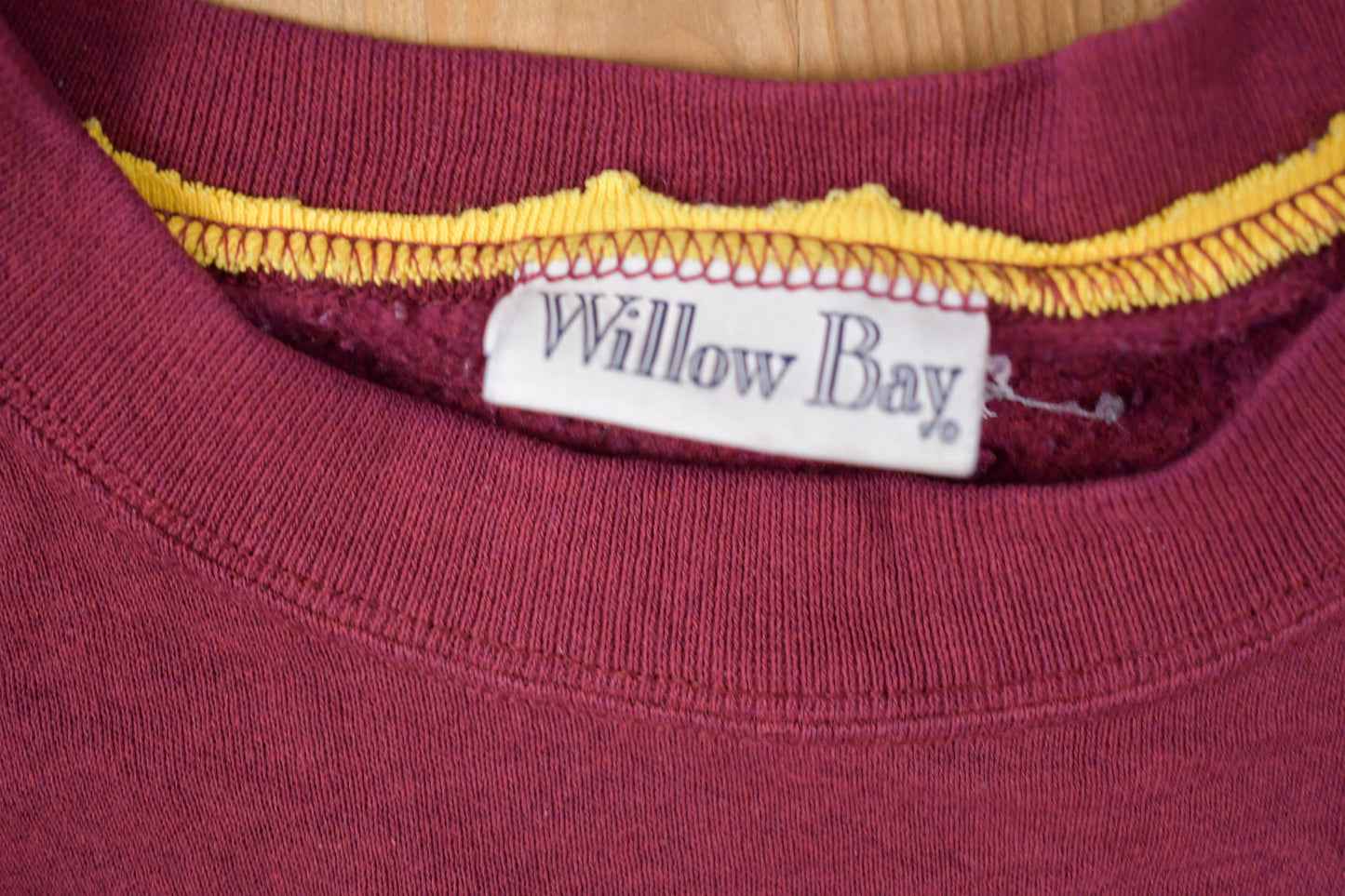 Vintage 1990s Willow Bay Minnesota Embroidered Crewneck Sweatshirt / 90s Crewneck / Souvenir / Athleisure / Streetwear / Travel And Tourism