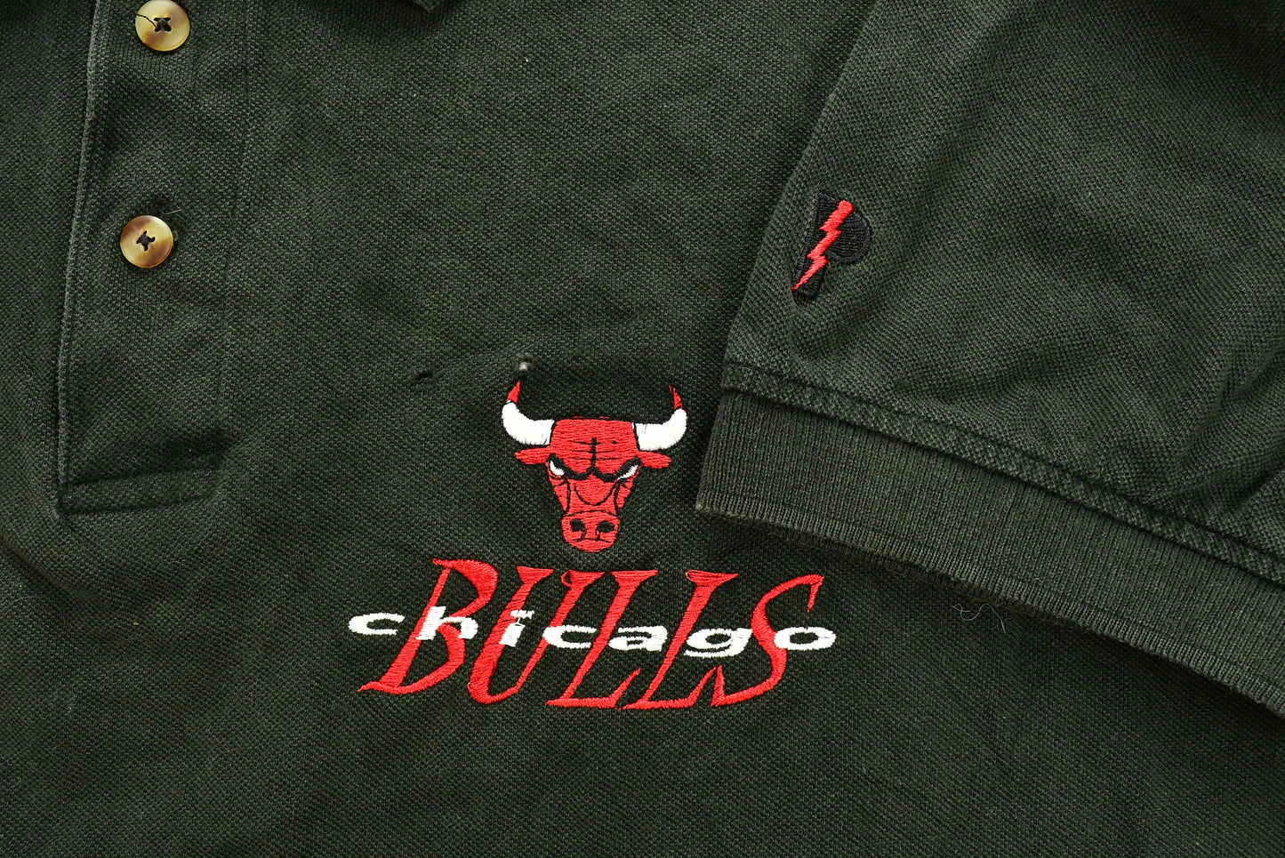 Vintage 1990s Chicago Bulls Pro Player Polo T-Shirt / Embroidered / NBA / Streetwear / Athleisure / Sportswear / Coach Shirt / Basketball