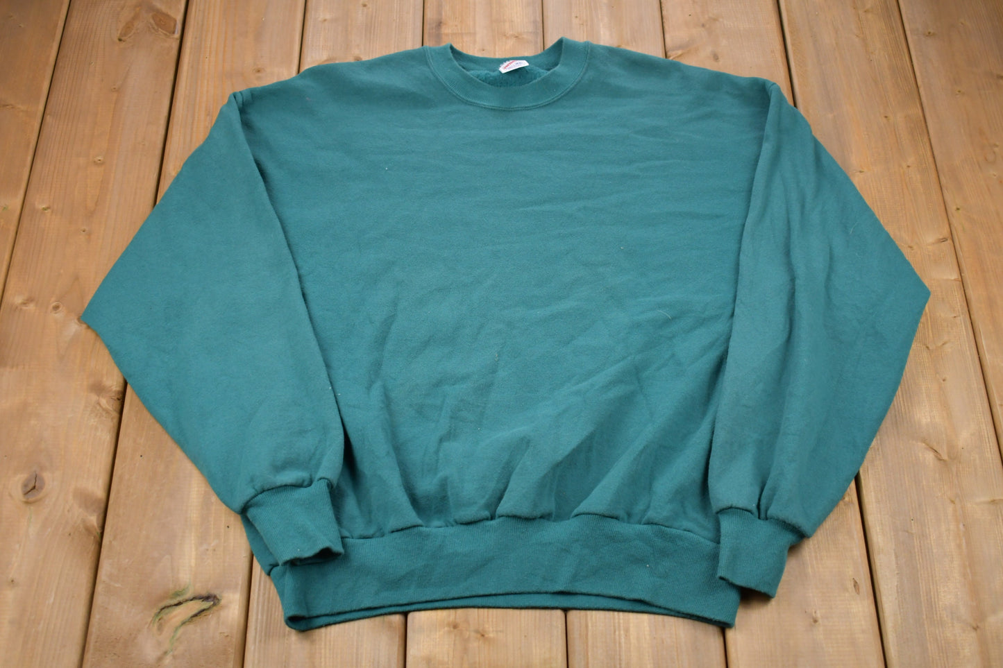 Vintage 1990s Made In USA Crewneck Sweatshirt / 90s Crewneck / Souvenir / Athleisure / Streetwear / 90s Jerzees Basic