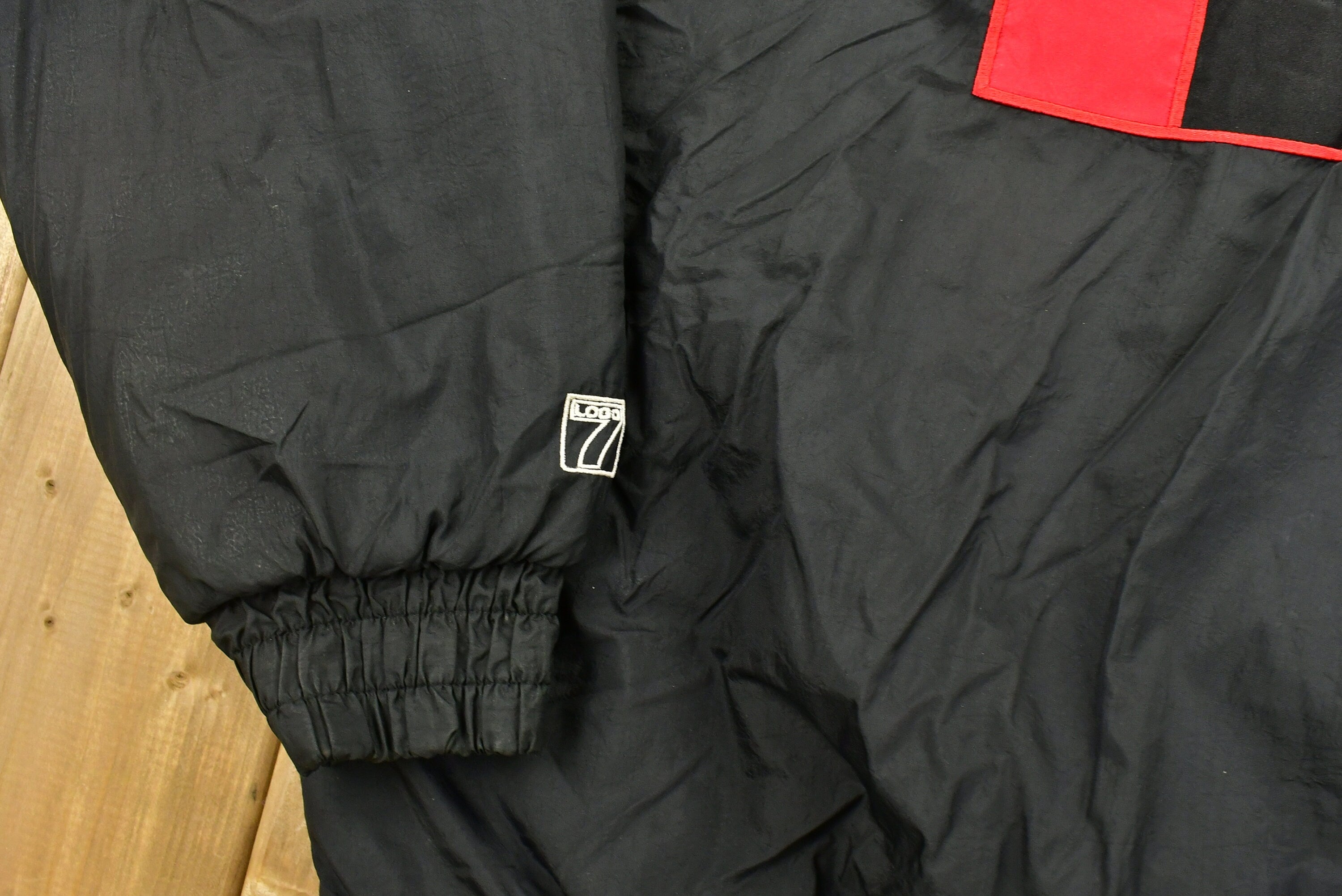 Vintage 1990s Chicago Bulls NBA Logo 7 Windbreaker