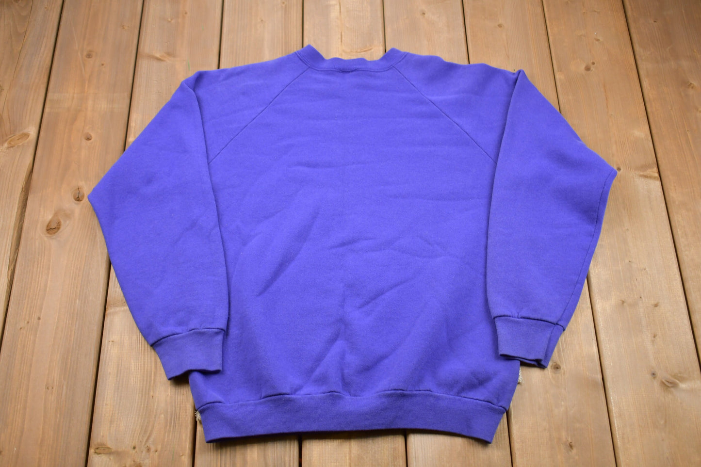 Vintage 1992 Fruit Of The Loom Made In USA Raglan Crewneck Sweatshirt / 90s Crewneck / Souvenir / Athleisure / Streetwear