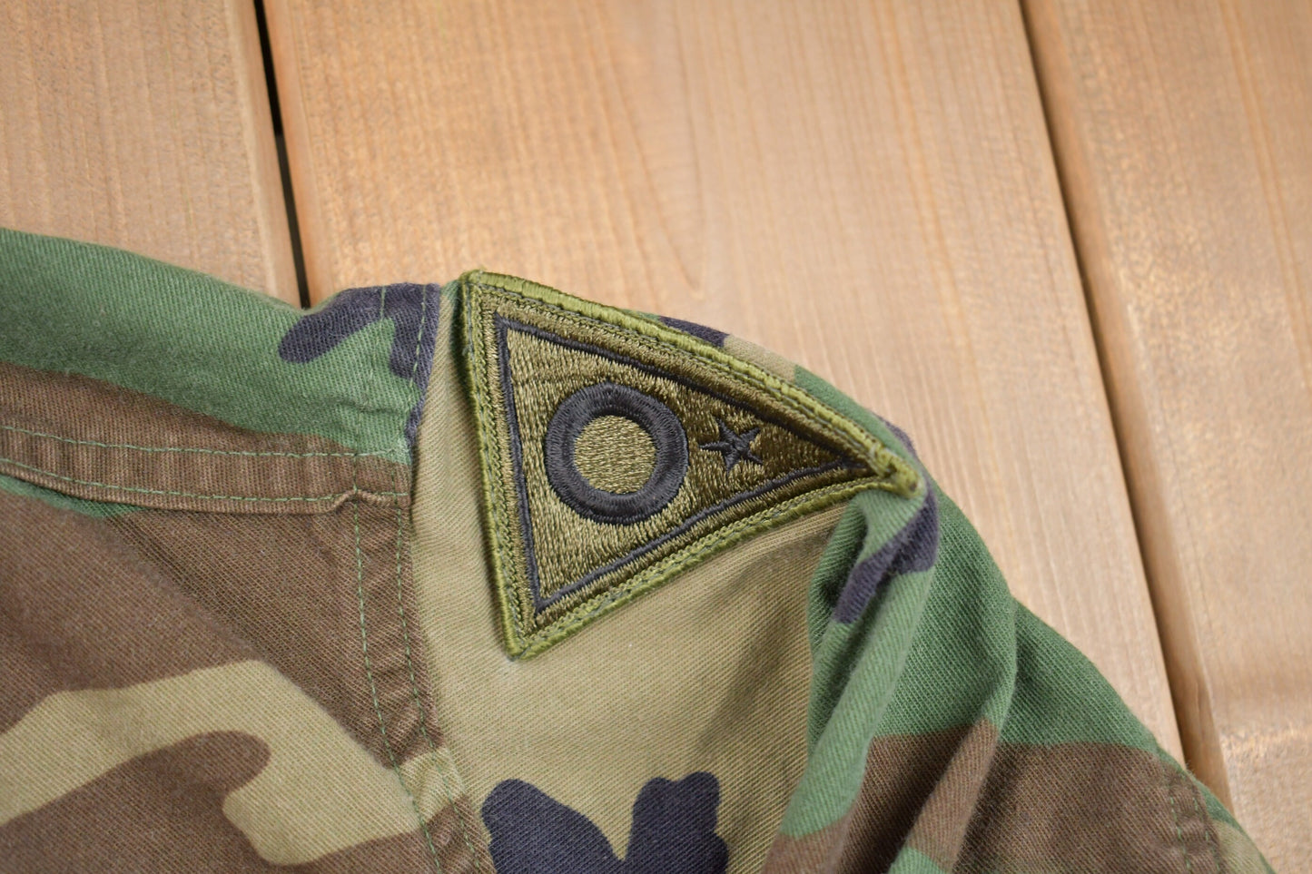 Vintage 2001 US Army Military Jacket / Button Up Jacket / US Army Green / Vintage Army / Streetwear Fashion / Army Jacket