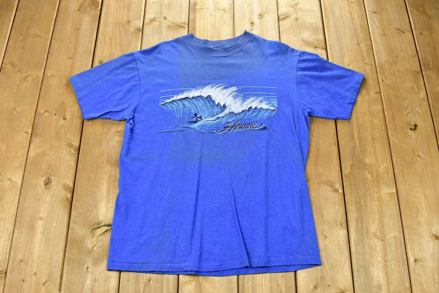 Vintage 1983 Hawaii Surfing Graphic Souvenir T Shirt / Streetwear / Made In USA / Vacation Tee / Travel & Tourism / Single Stitch