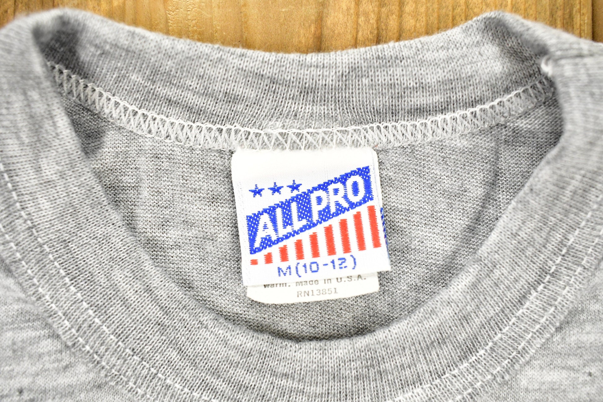 Vintage 1980s New York Yankees Baseball Club Graphic Youth Size T-shirt