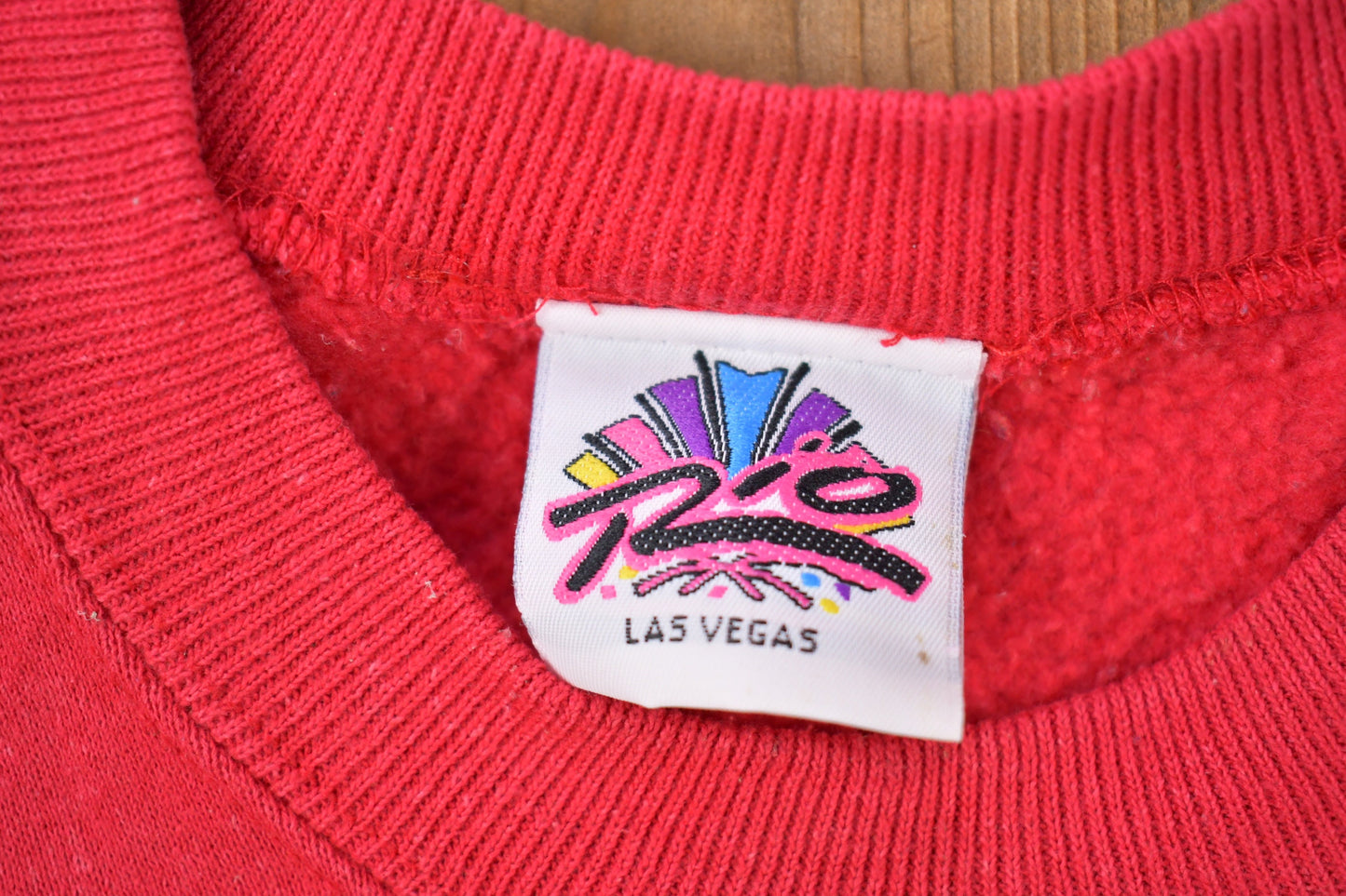 Vintage 1990s Las Vegas Embroidered Graphic Crewneck Sweatshirt / 90s Crewneck / Souvenir / Athleisure / Made In USA / Travel And Tourism