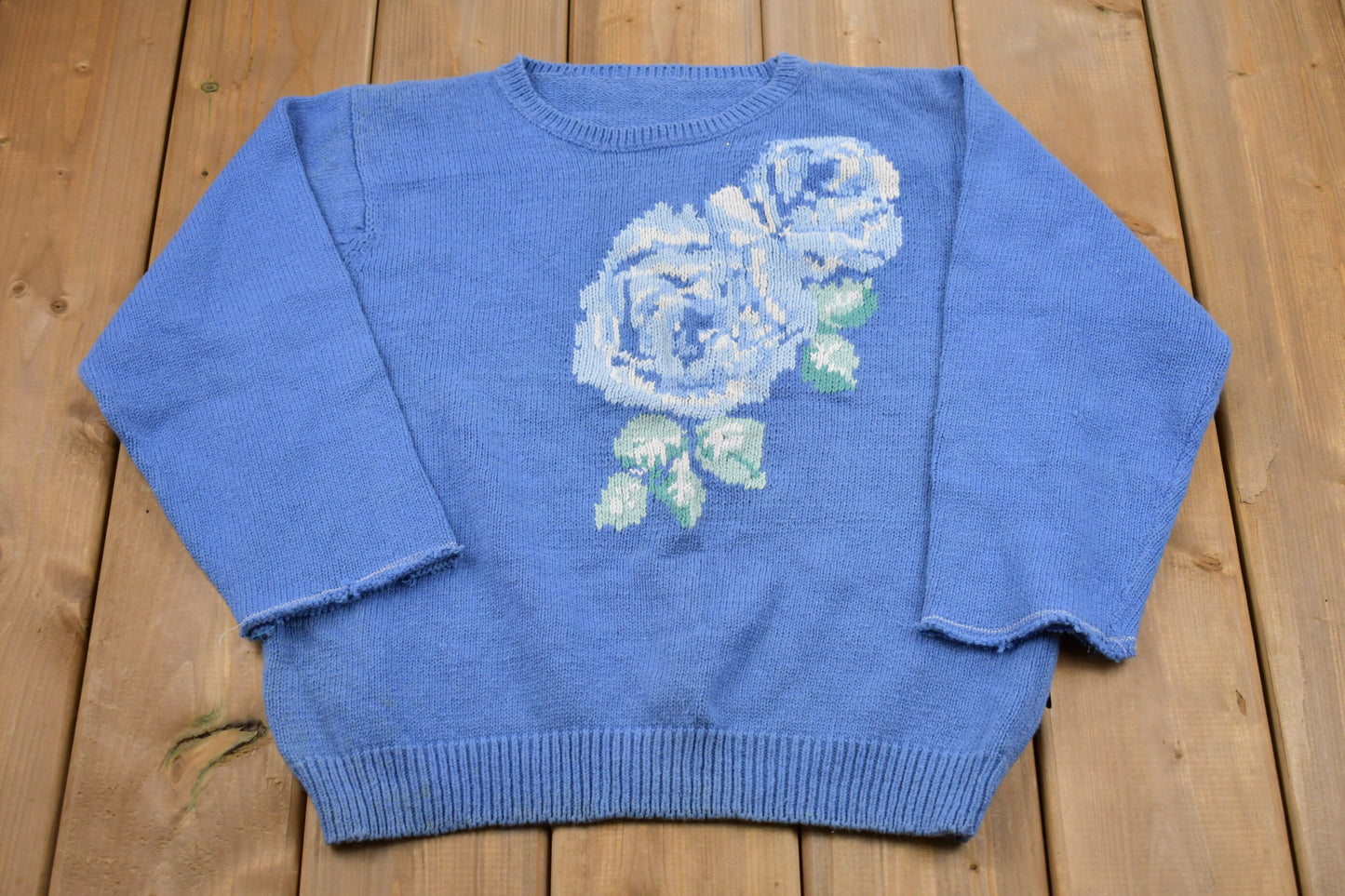 Vintage 1990s Floral Graphic Knitted Sweater / Vintage 90s Crewneck / Pattern Sweater / Outdoor / Hand Knit / Pullover Sweatshirt