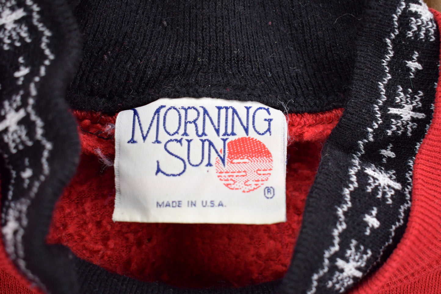 Vintage 1990s Morning Sun Winter Wonderland Double Collar Crewneck / Nature Print / Vintage Sweatshirt / Wilderness / Pullover Sweatshirt