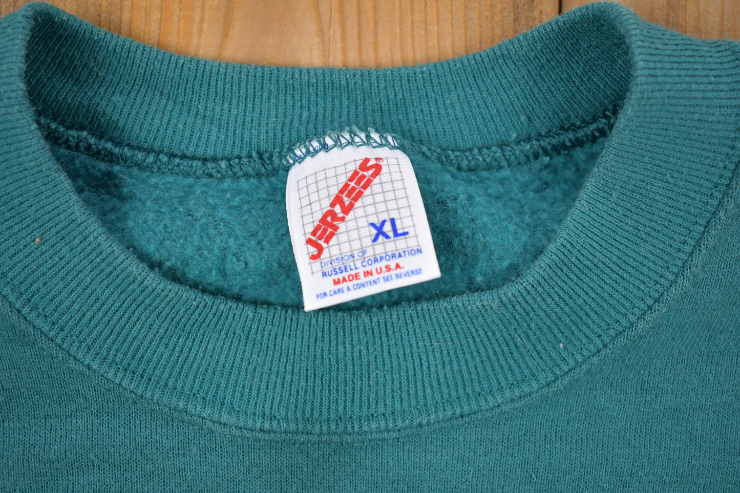 Vintage 1990s Made In USA Crewneck Sweatshirt / 90s Crewneck / Souvenir / Athleisure / Streetwear / 90s Jerzees Basic