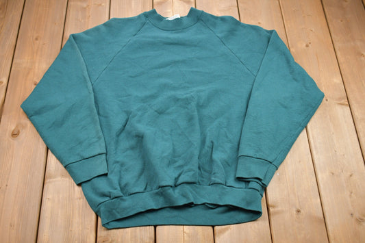 Vintage 1990s Raglan Crewneck Sweatshirt / 90s Crewneck / Souvenir / Athleisure / Streetwear / 90s Made In USA / 90s Raglan Sweater