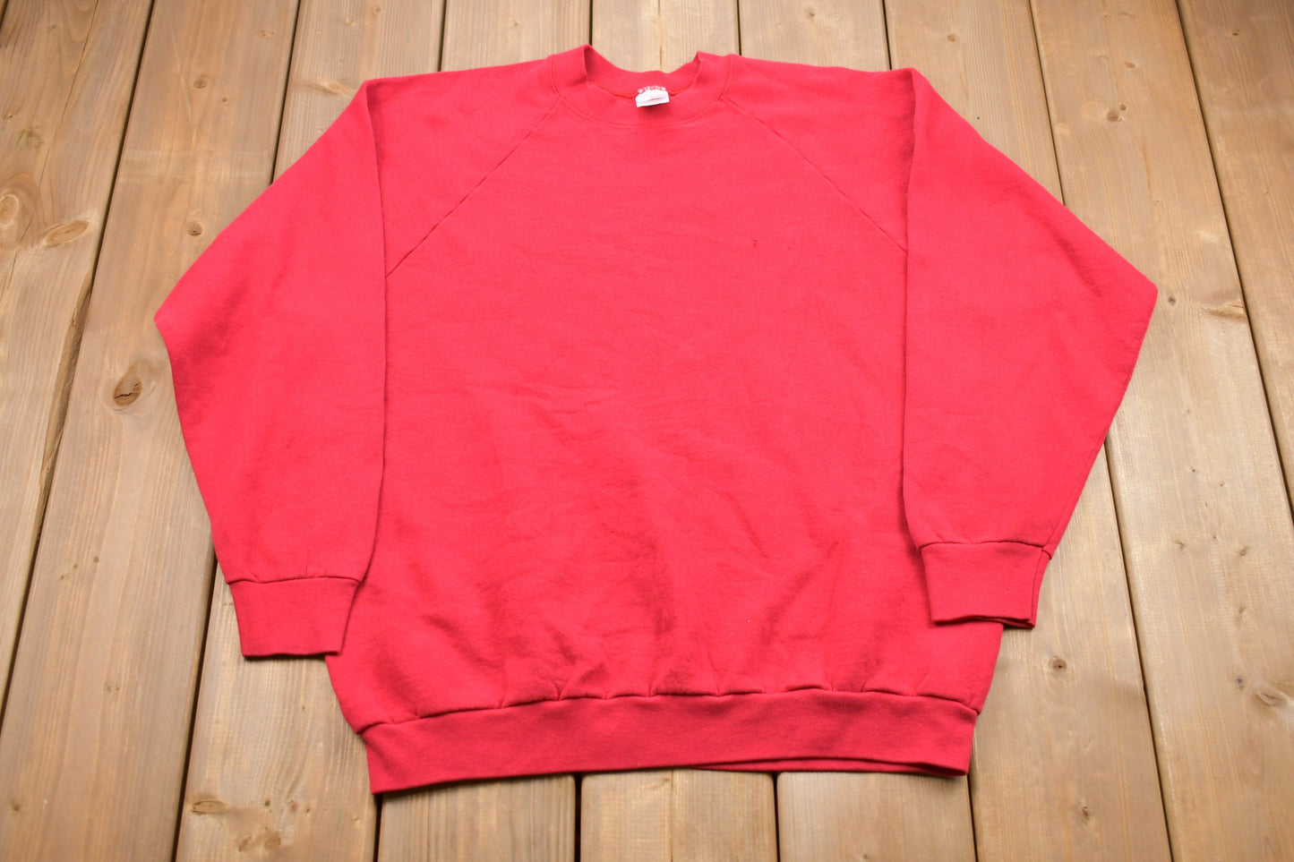 Vintage 1990s Raglan Blank Crewneck Sweatshirt / 90s Crewneck / Souvenir / Athleisure / Streetwear / 90s Made In USA / Fruit Of The Loom