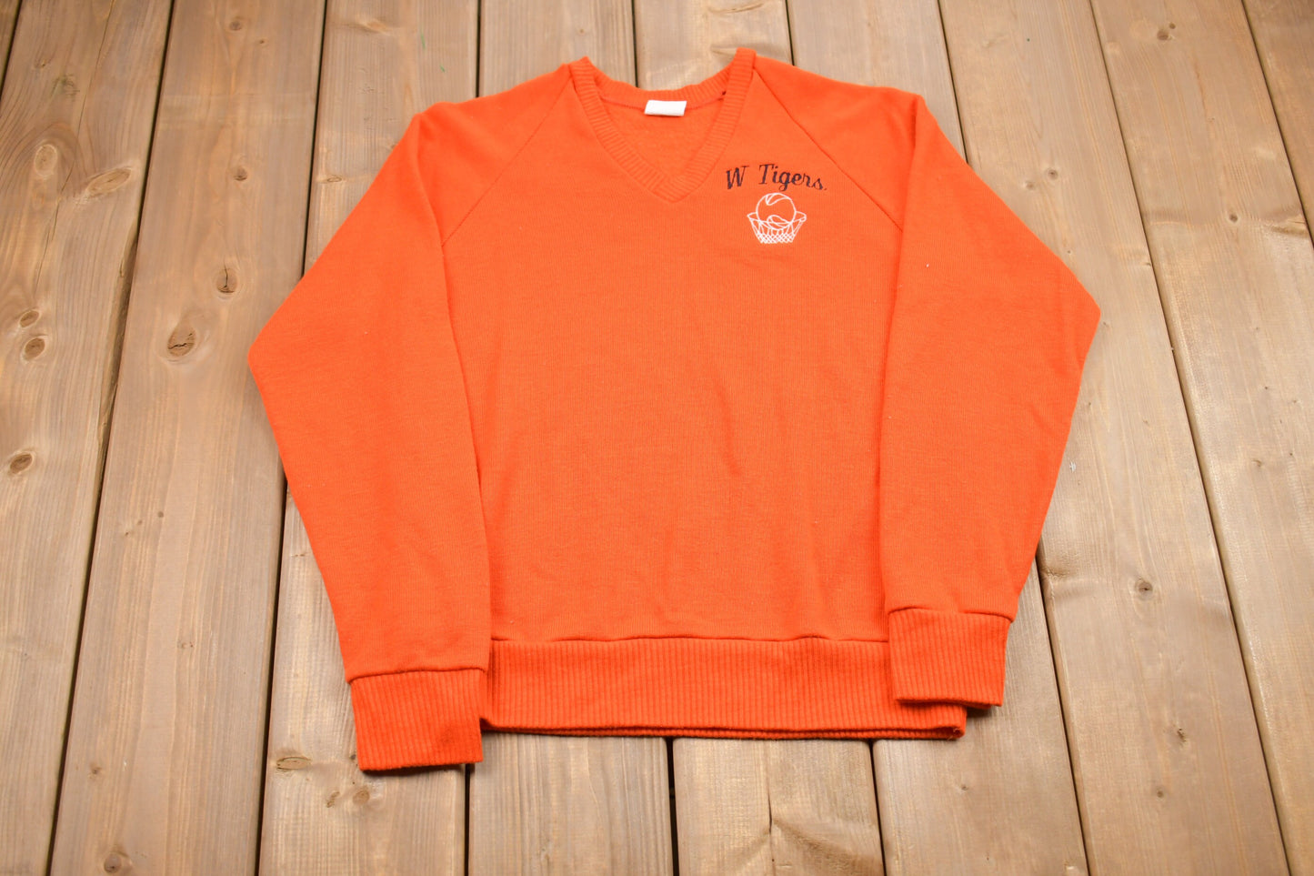 Vintage 1980s W Tigers Basketball Embroidered Acrylic Knit Sweater / 80s V-Neck / Sportswear Pullover V-Neck Sweatshirt / Made In USA