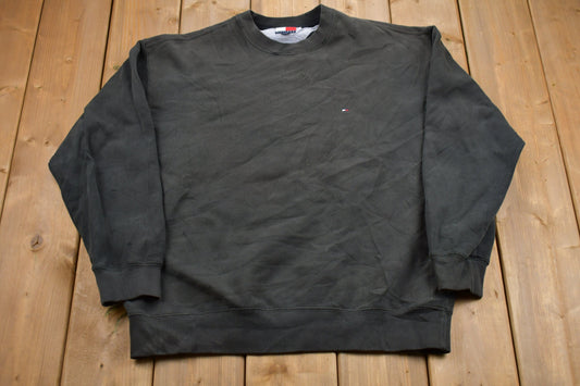 Vintage 1990s Tommy Hilfiger Crewneck Sweatshirt / 90s Crewneck / Souvenir / Athleisure / Streetwear / Pullover / 90s Tommy Hilfiger