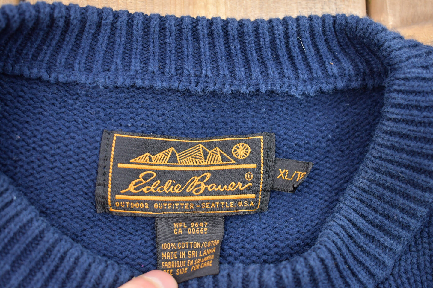 Vintage 1990s Eddie Bauer Snow Flake Graphic Knitted Sweater