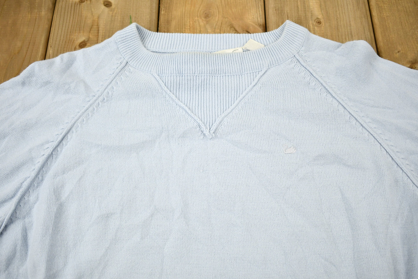 Vintage 1980s Light Blue Blank Raglan Crewneck Sweatshirt / 90s Crewneck / Souvenir / Pastel Blue / Streetwear / Vintage Blank