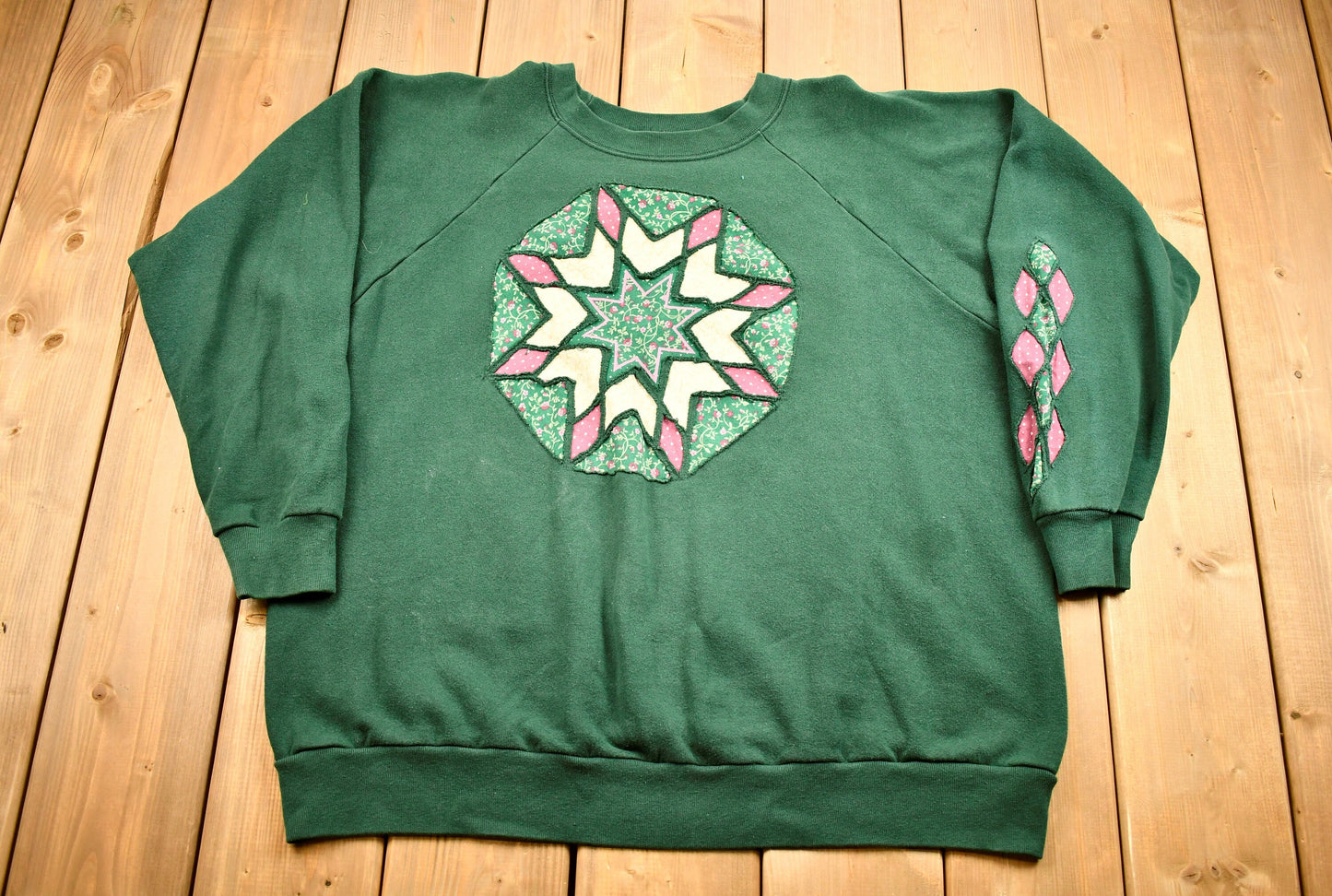 Vintage 1980s Abstract Raglan Crewneck Sweater / Embroidered / Patchwork / Pattern Sweatshirt / Streetwear / Kaleidoscope