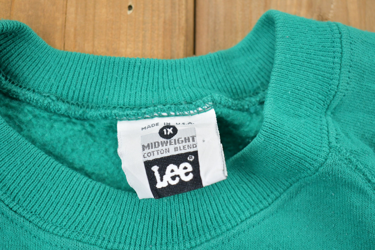 Vintage 1990s Lee Raglan Basic Crewneck Sweatshirt / 90s Crewneck / Souvenir / Athleisure / Streetwear / Vintage Lee / Made In USA