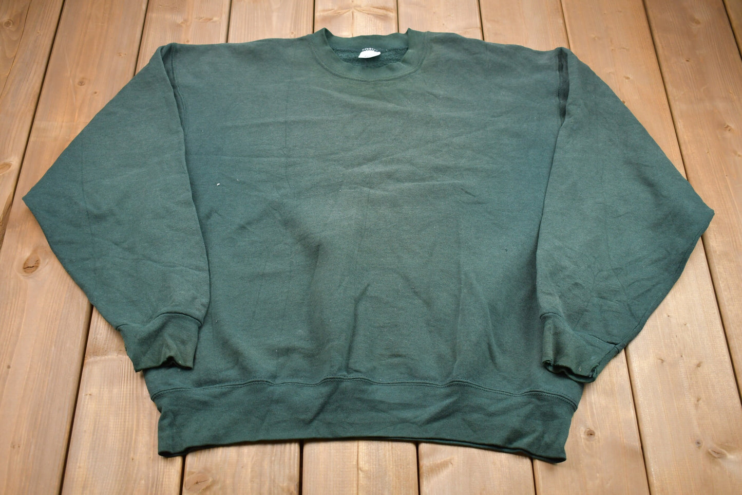 Vintage 1990s BVD Made In USA Crewneck Sweatshirt / 90s Crewneck / Souvenir / Athleisure / Streetwear / Blank Sweatshirt