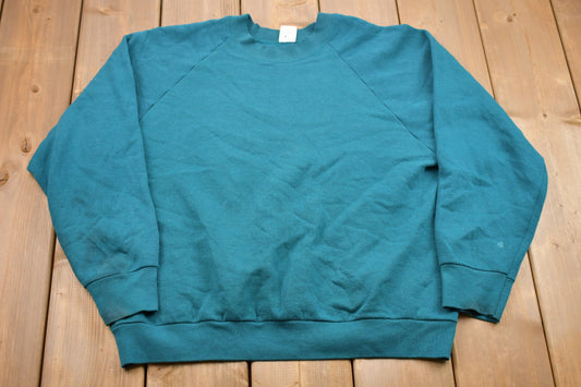 Vintage 1990s Blank Raglan Crewneck Sweatshirt / 90s Crewneck / Souvenir / Athleisure / Streetwear / Travel And Tourism / Fruit Of The Loom