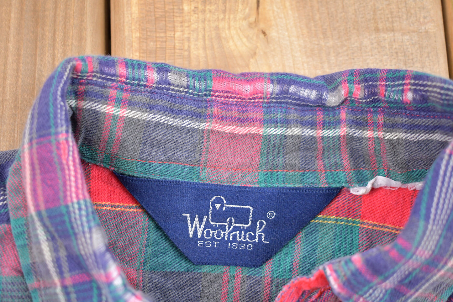 Vintage 1990s Woolrich Plaid Button Up Shirt / 1990s Button Up / Vintage Flannel / Casual Wear / Workwear / Pattern Button Up