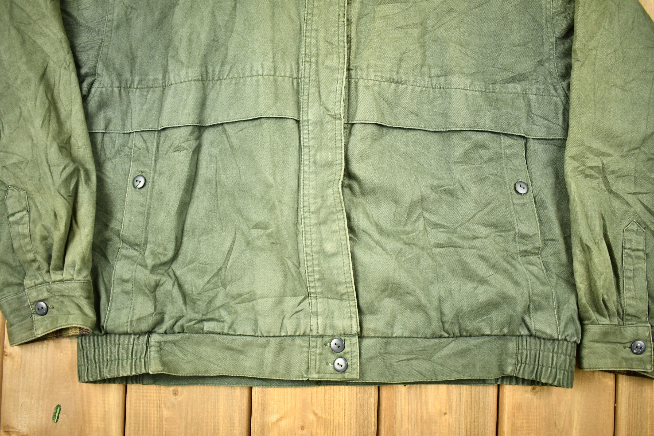 Vintage 1980s Woolrich Woman Green Windbreaker Jacket