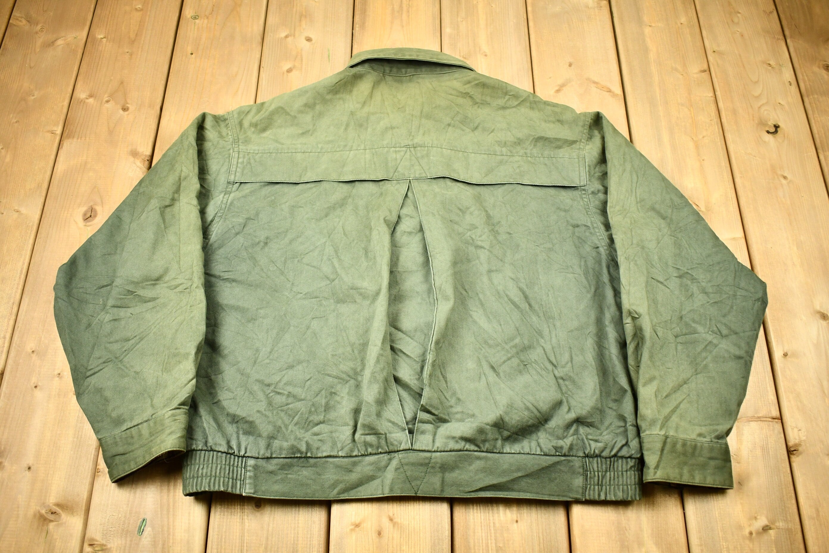 Vintage 1980s Woolrich Woman Green Windbreaker Jacket