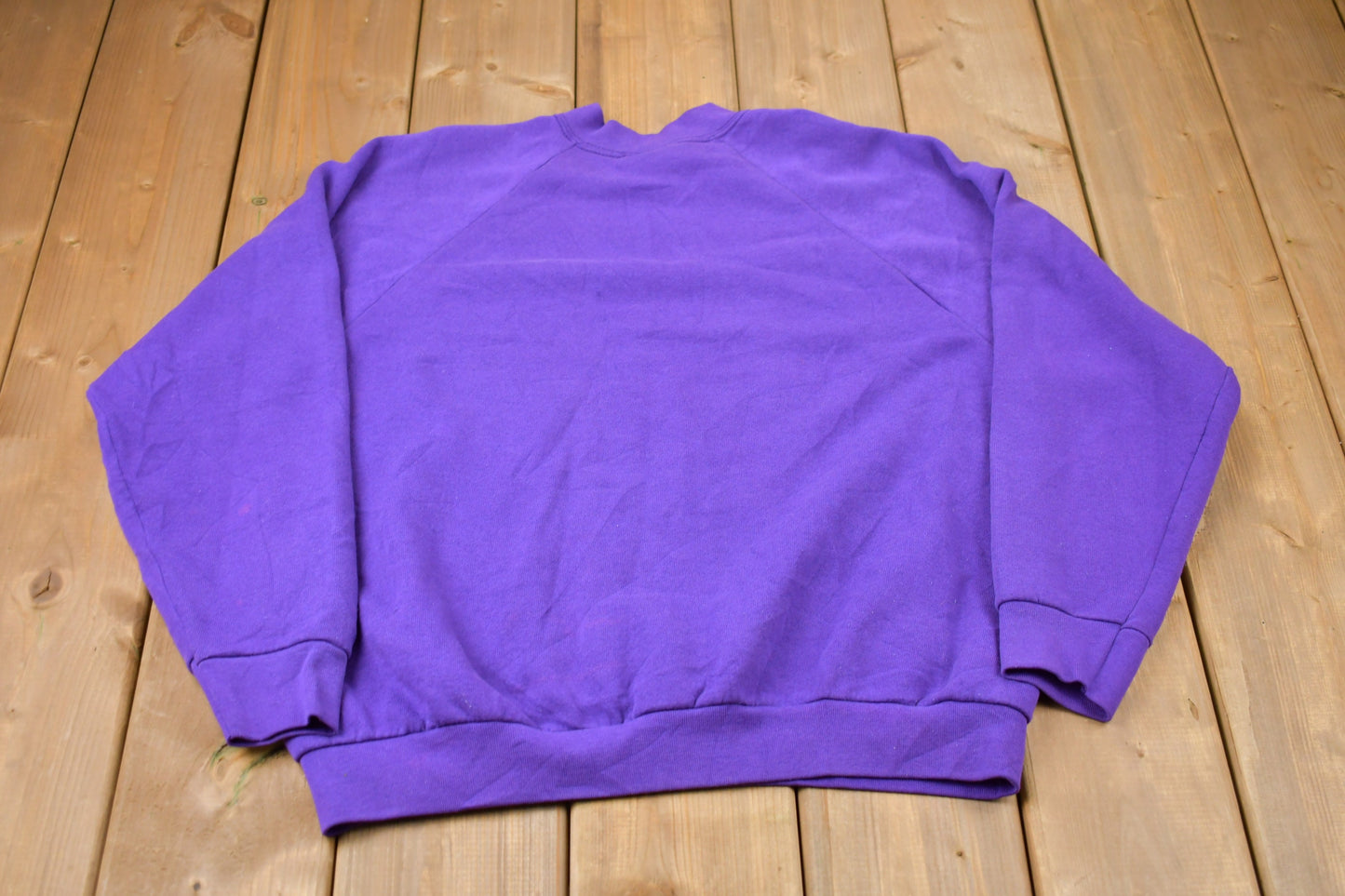 Vintage 1990s Fruit Of The Loom Raglan Crewneck Sweatshirt