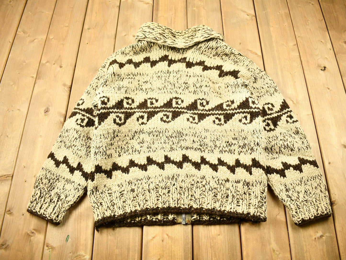 Vintage 1950s Knitted Curling Sweater