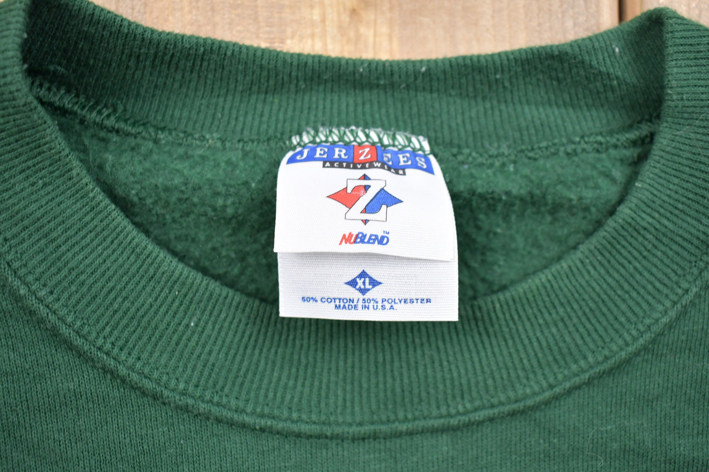 Vintage 1990s Peace On Earth Embroidered Crewneck Sweatshirt