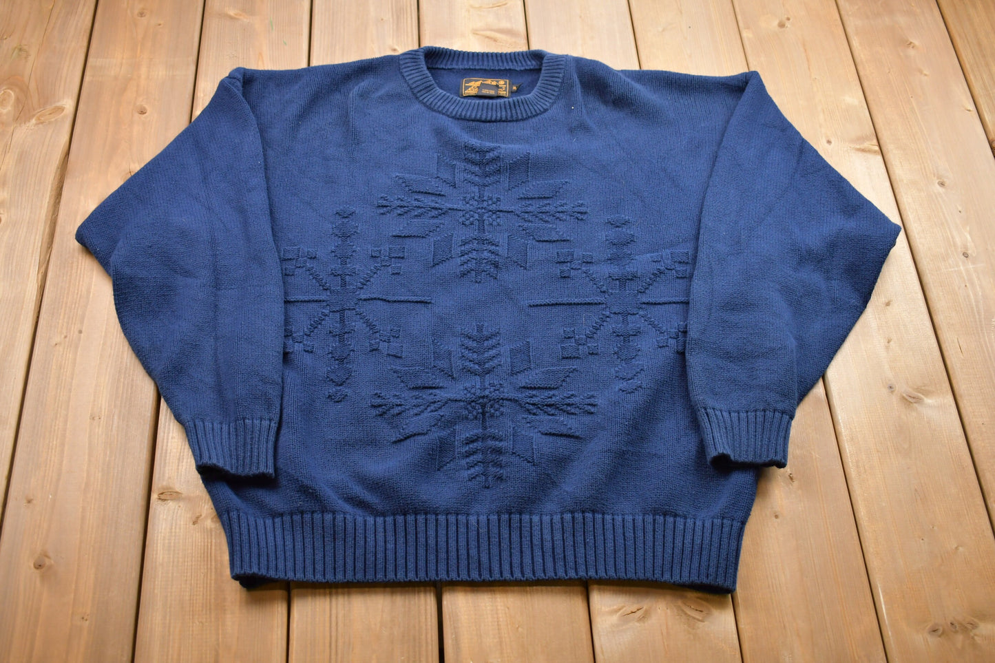 Vintage 1990s Eddie Bauer Snow Flake Graphic Knitted Sweater