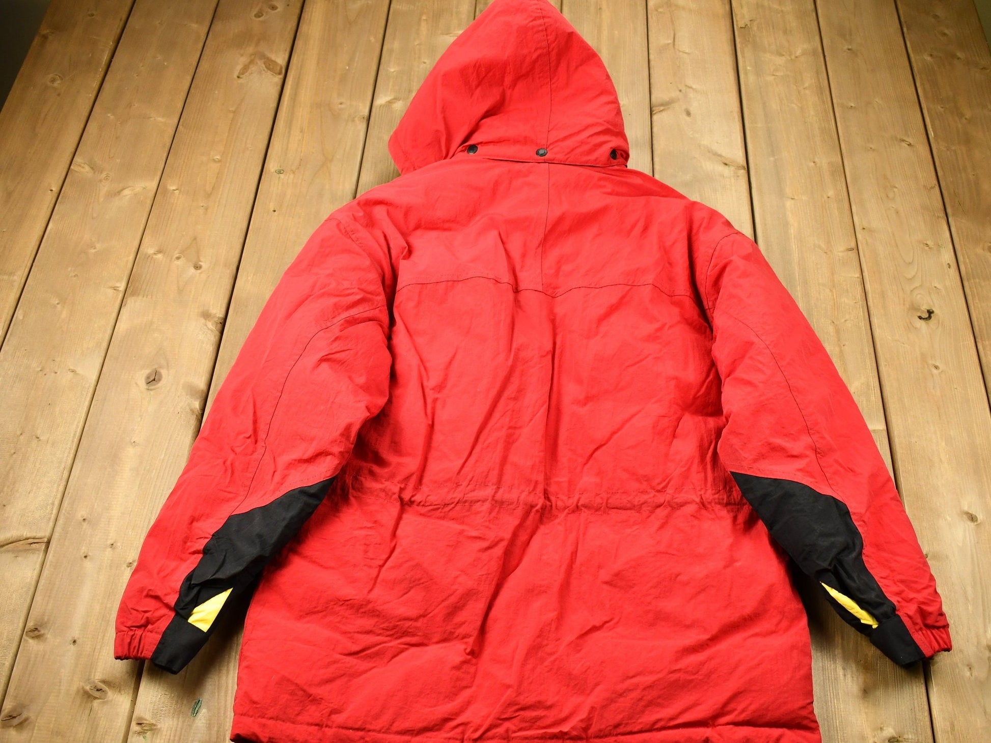 Vintage 1990s Marlboro Country Store Winter Ski Jacket