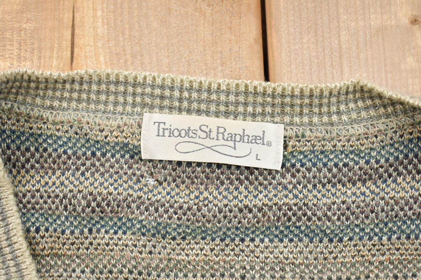 Vintage 1990s Tricot St. Raphael Knitted Sweater / Vintage 90s V-Neck / Pattern Sweater / Outdoor / Hand Knit / Pullover Sweatshirt