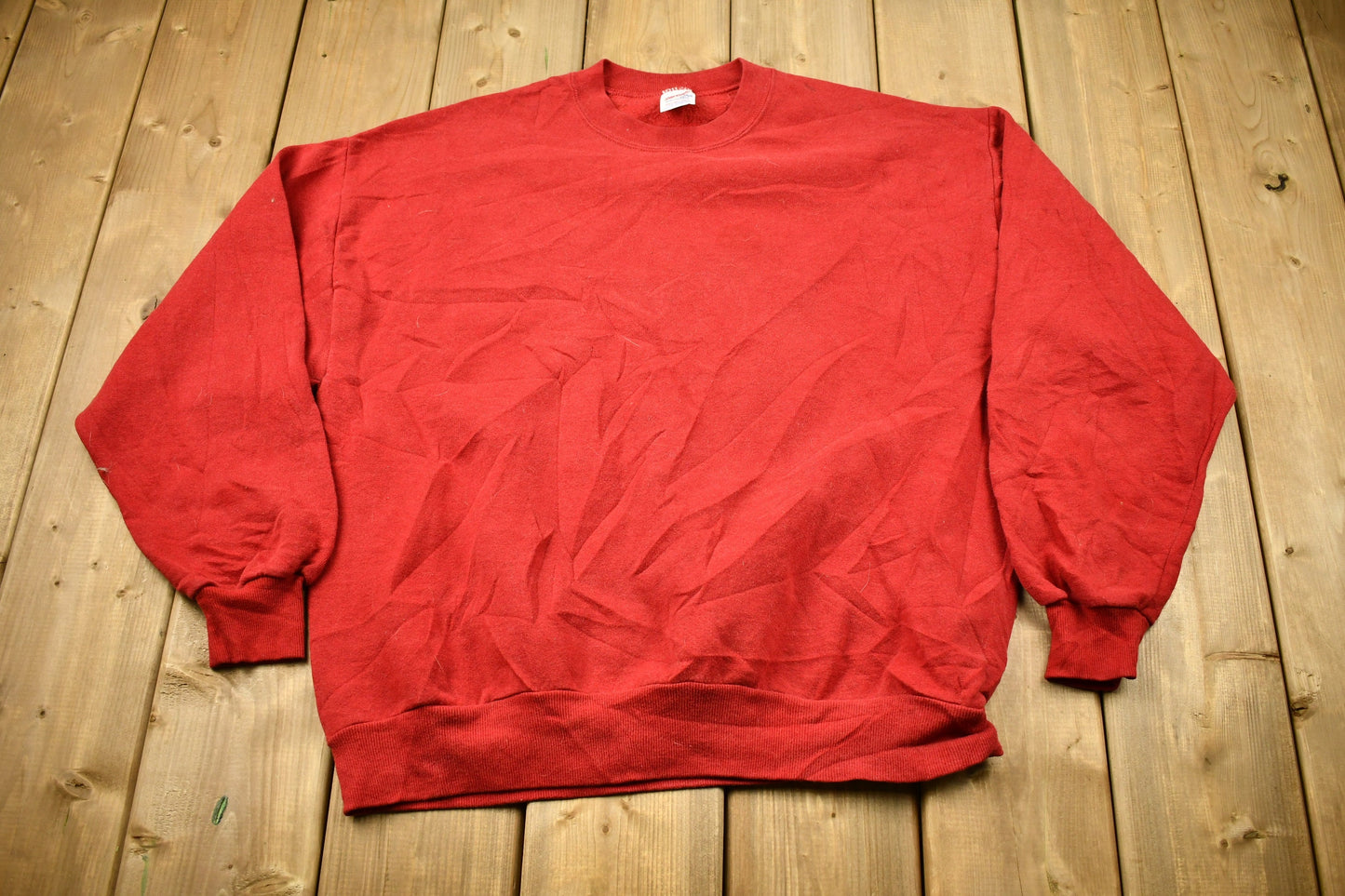 Vintage 1990s Blank Red Jerzees Crewneck Sweatshirt / 90s Crewneck / Made In USA / Athleisure / Streetwear / 1990s Blank Sweater