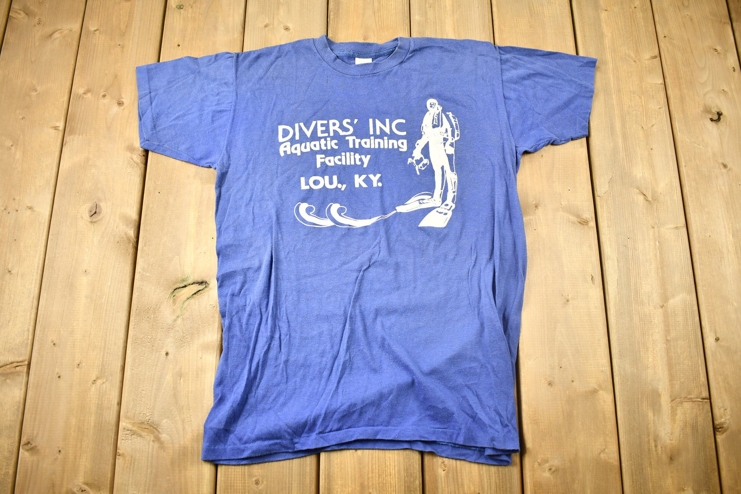 Vintage 1980s Divers' INC Aquatic Training Facility T-Shirt / Louisville Kentucky / Streetwear / Retro Style / Single Stitch / Made In USA