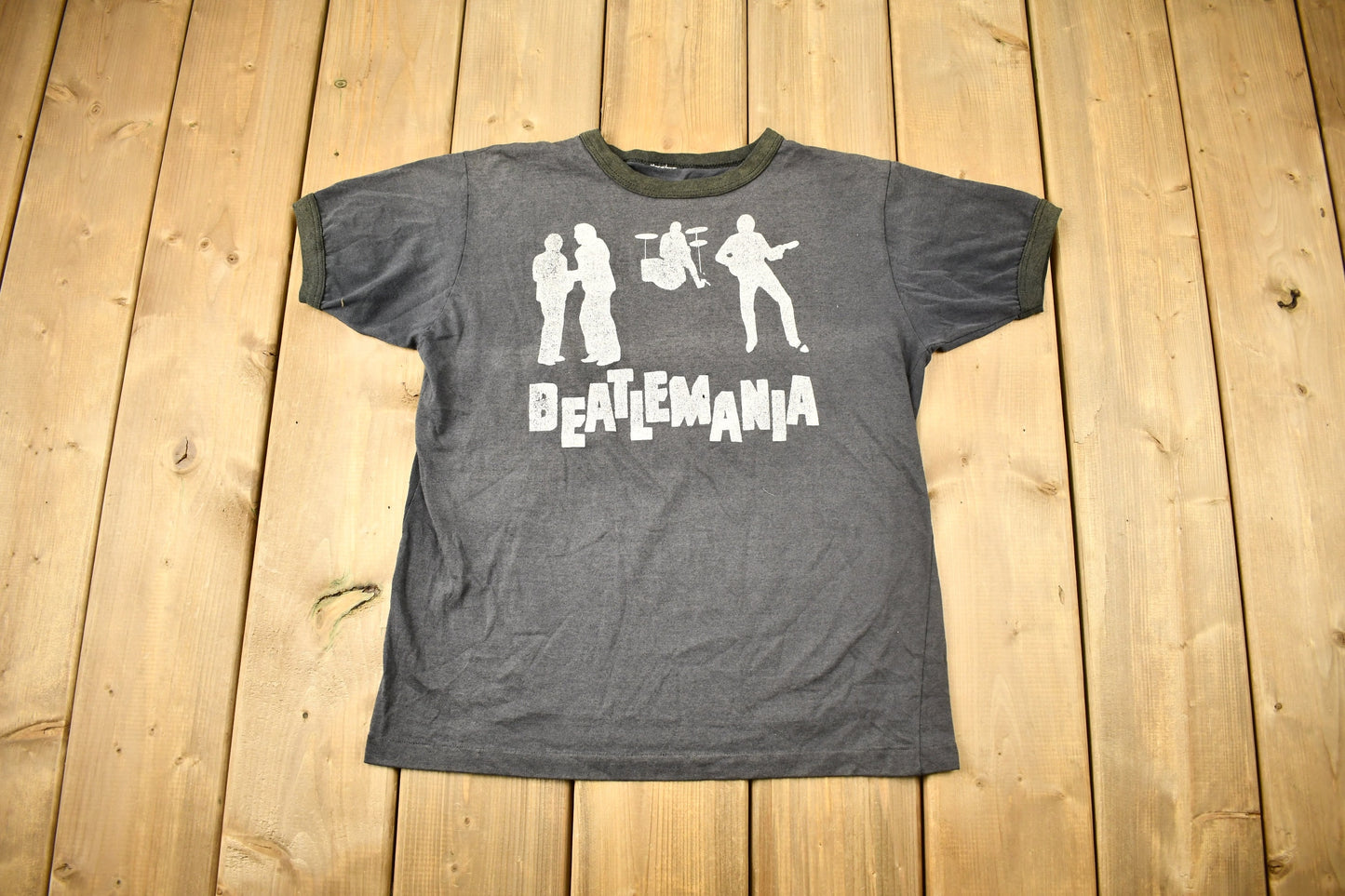 Vintage 1970s The Beatles Beatlemania Ringer T-shirt / Band Tee / Single Stitch / True Vintage  / Music Promo / Premium Vintage