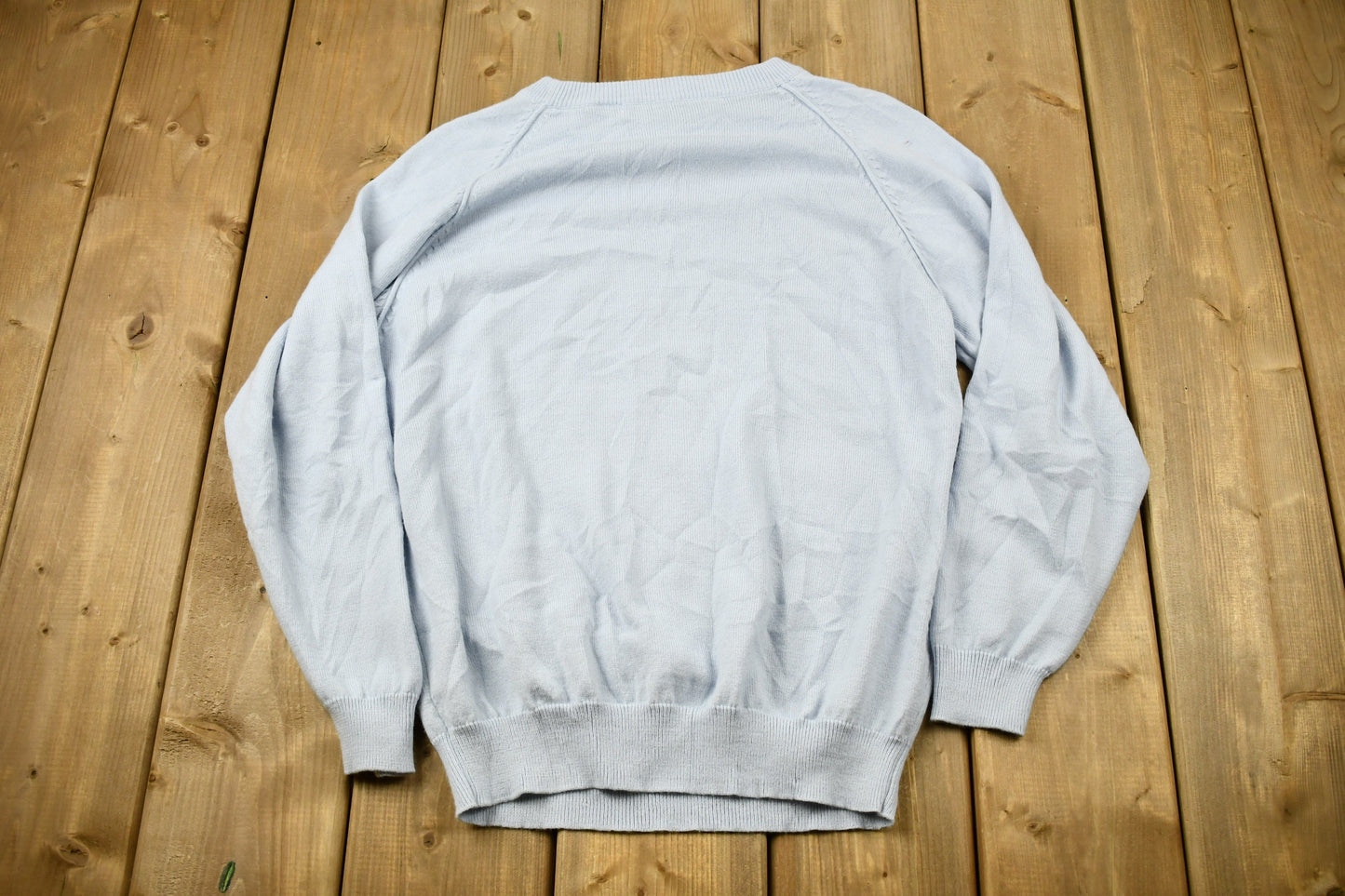 Vintage 1980s Light Blue Blank Raglan Crewneck Sweatshirt / 90s Crewneck / Souvenir / Pastel Blue / Streetwear / Vintage Blank