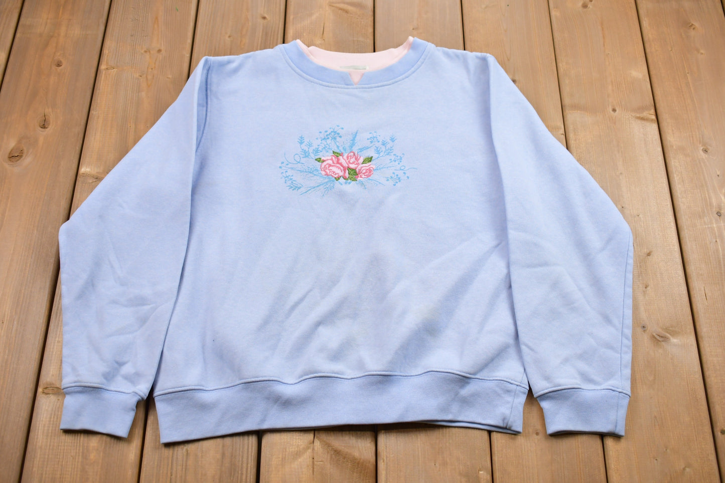 Vintage 1990s Floral Crewneck Sweatshirt / 90s Crewneck / Souvenir / Athleisure / Streetwear / Shenanigans