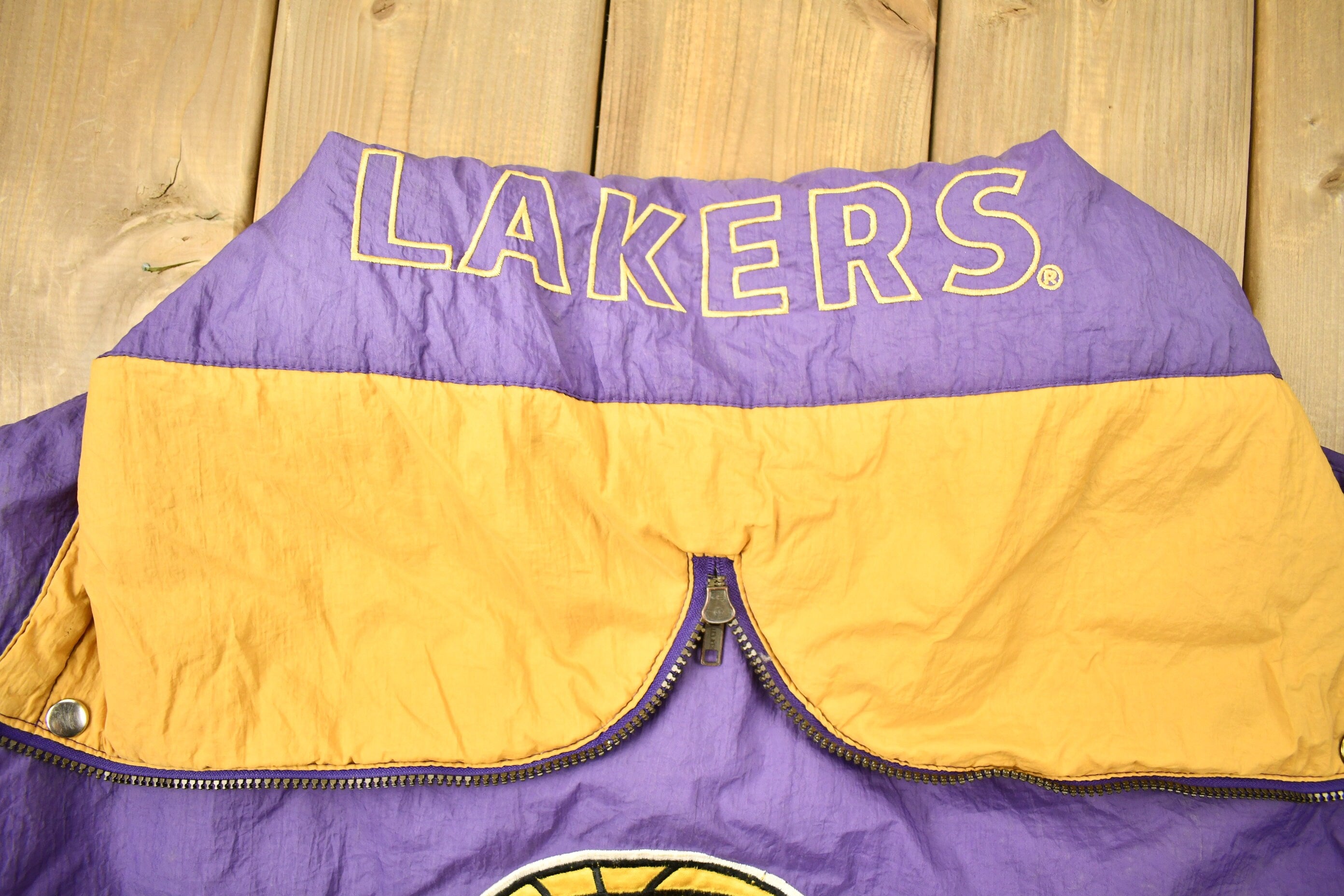 Vintage 1990s Los Angeles Lakers NBA Full Zip Puffer Jacket
