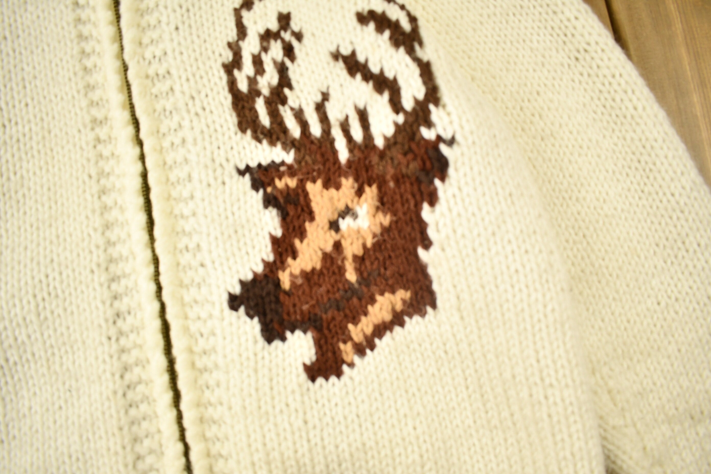 Vintage 1950s Hand-Knit Deer Curling Sweater