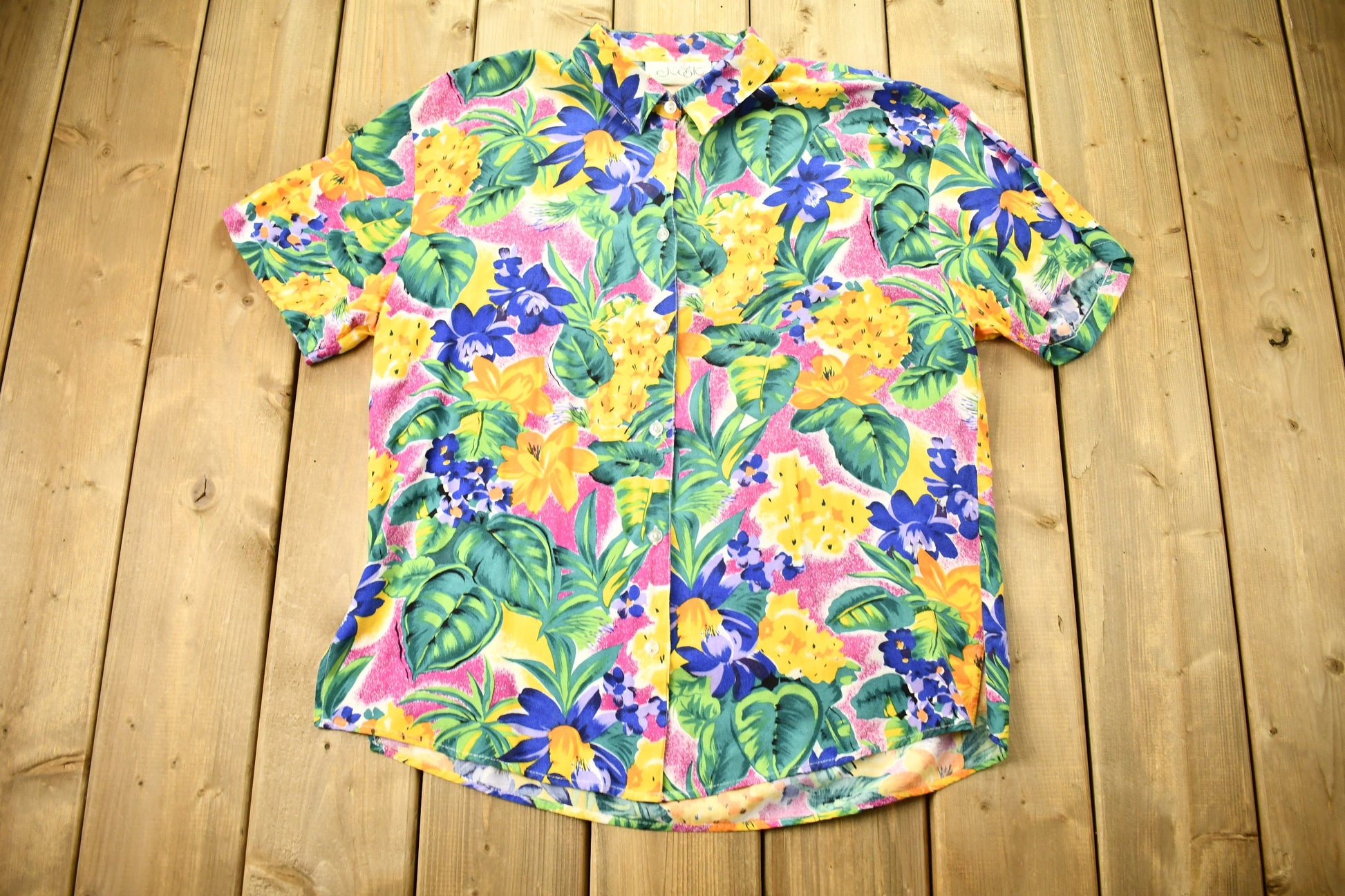 Vintage 1970s Jessie Floral Button Up Shirt
