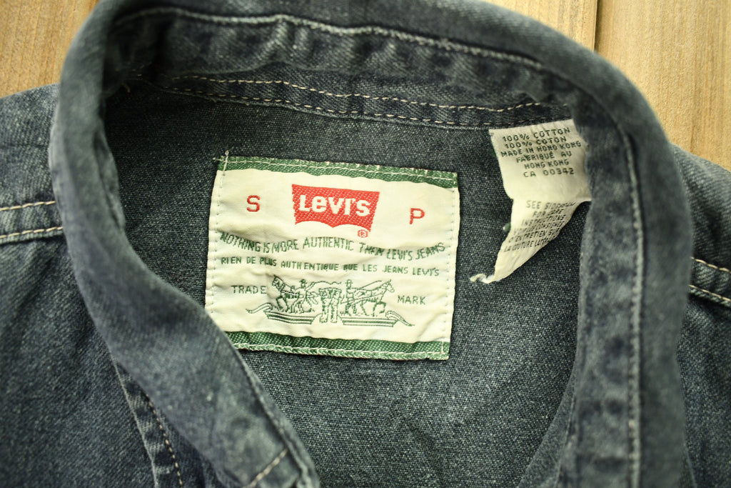 Vintage 1990s Levi's Snap Button Up Shirt