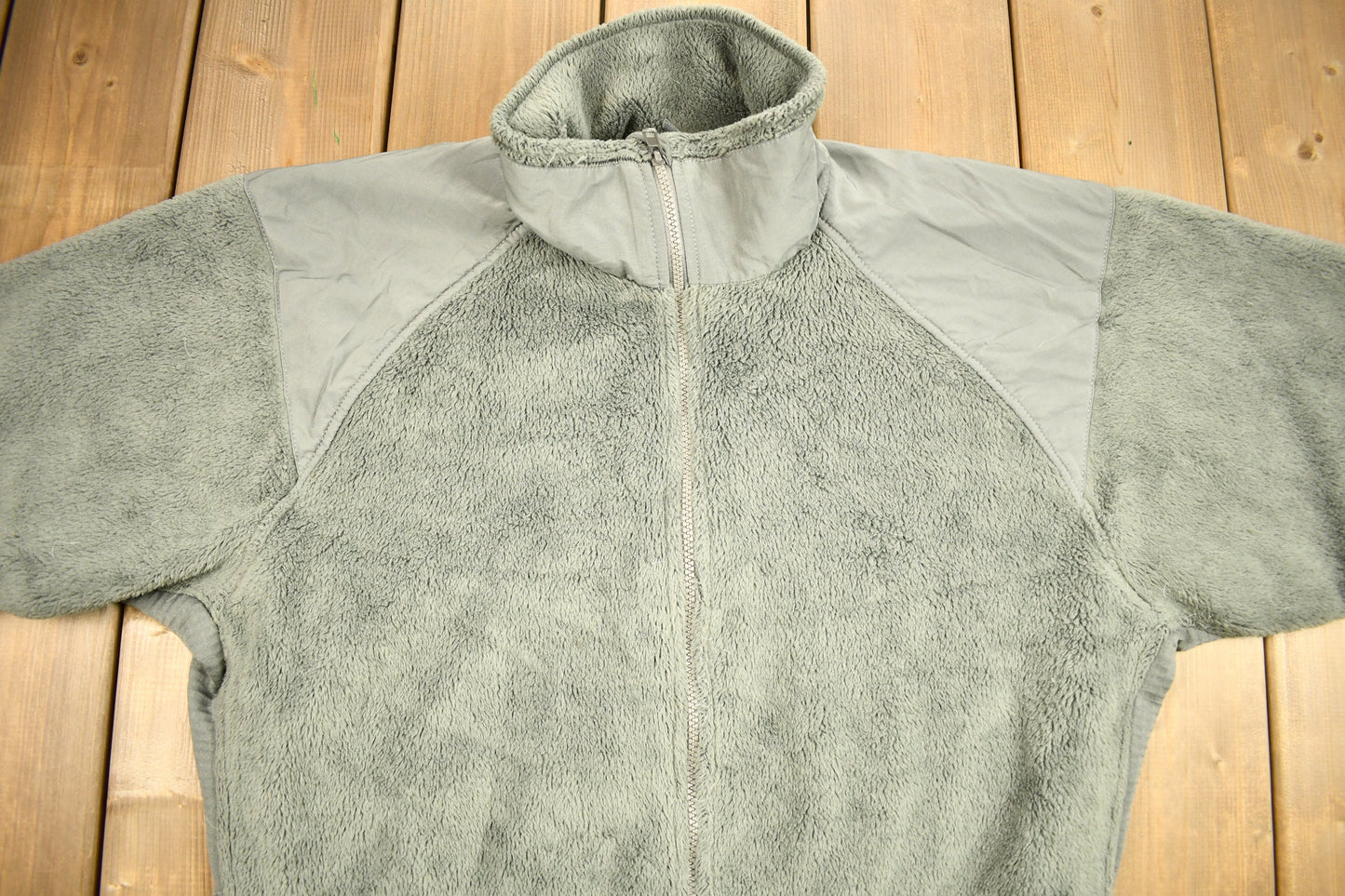 Vintage 1990s Military Cold Weather Polar Tec Fleece Sweater / Full Zip Jacket / US Army / Made In USA / Streetwear Fashion / Army Jacket