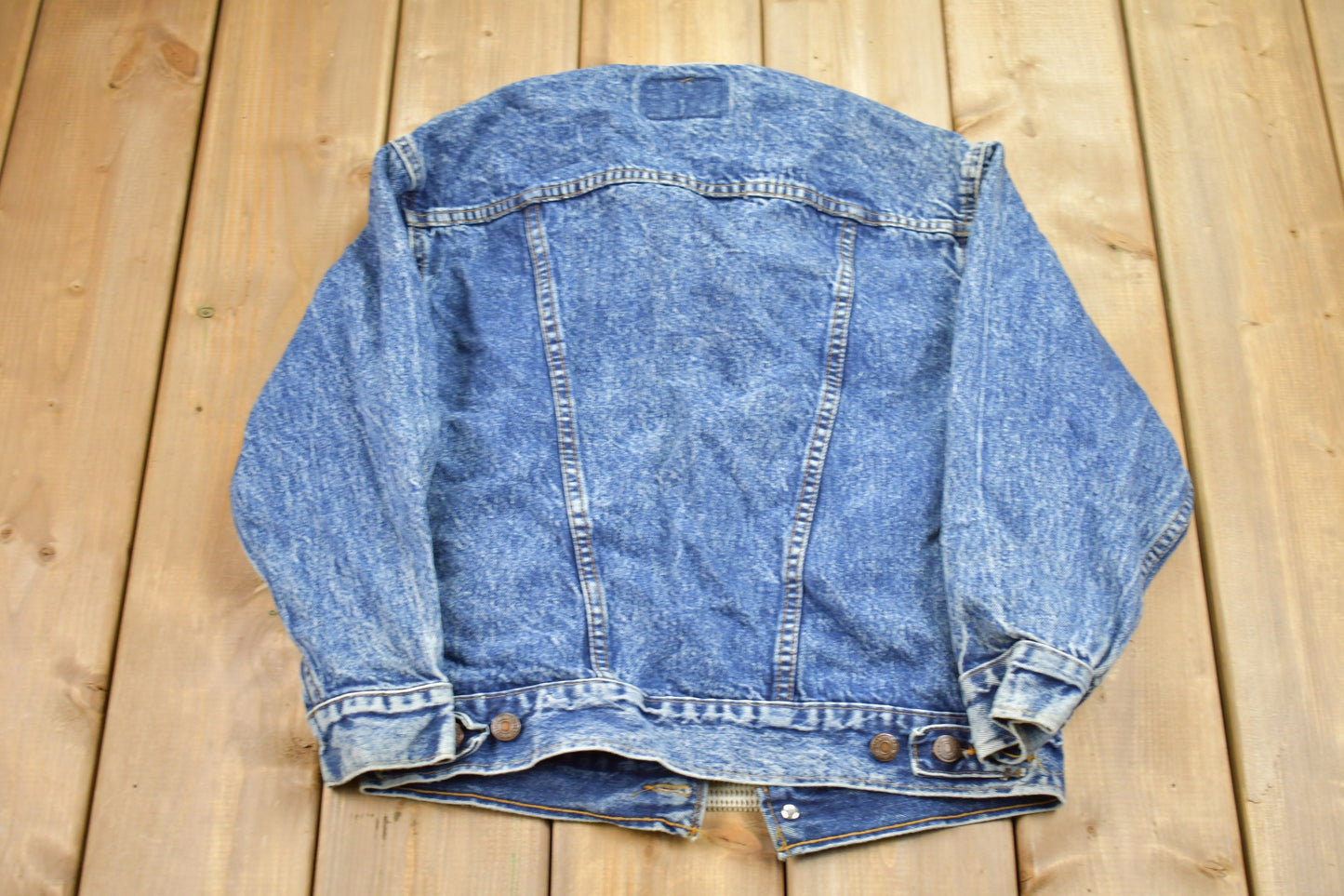 Vintage 1990s Levi's Denim Jean Jacket / Vintage Denim / Streetwear / Vintage Fall Outerwear / Fall Jacket / Levi's denim