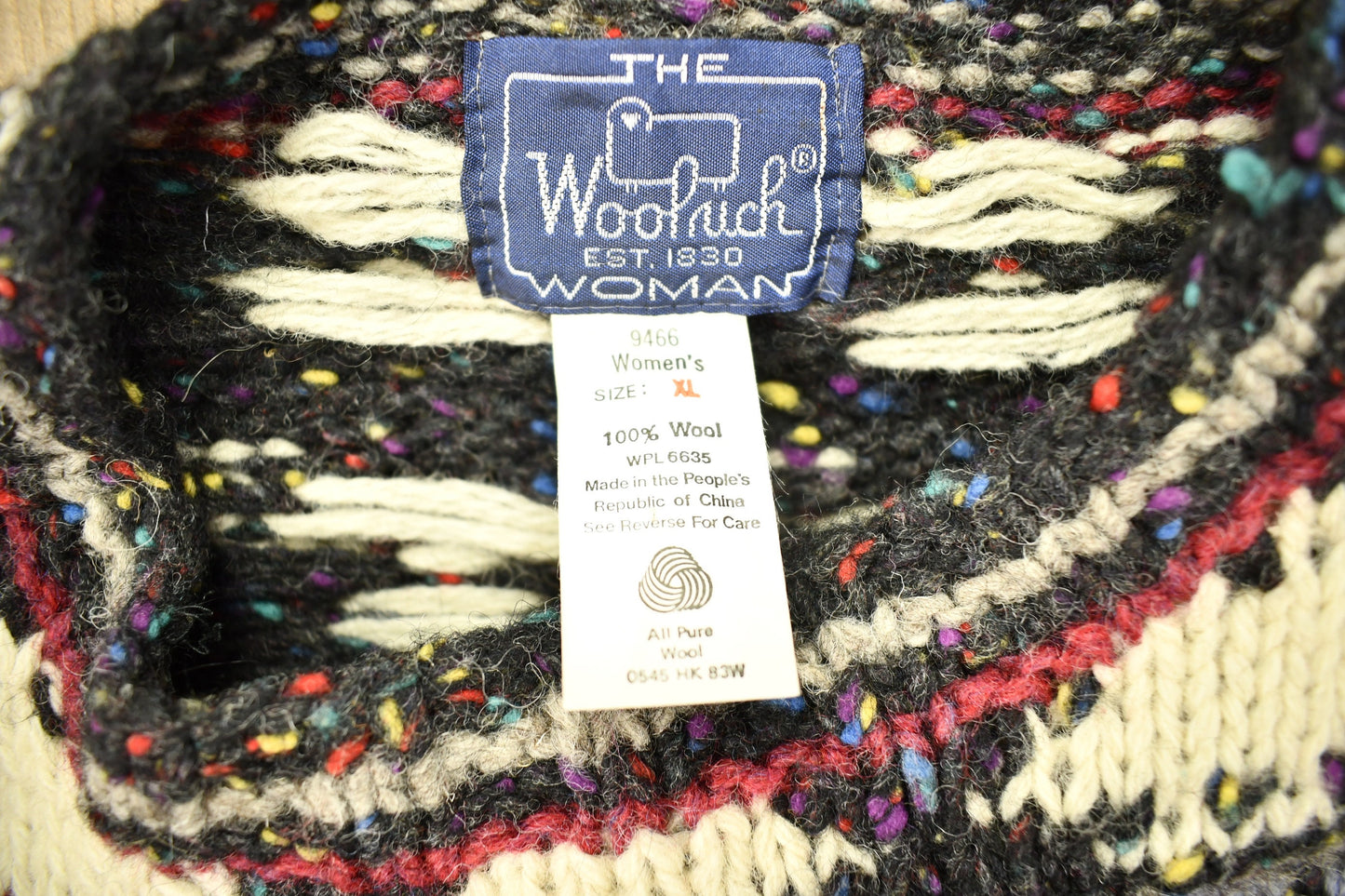 Vintage 1990s Woolrich Woman's 100% Wool Knitted Crewneck Sweater / Vintage 90s Crewneck / All Over Pattern / Abstract Pattern