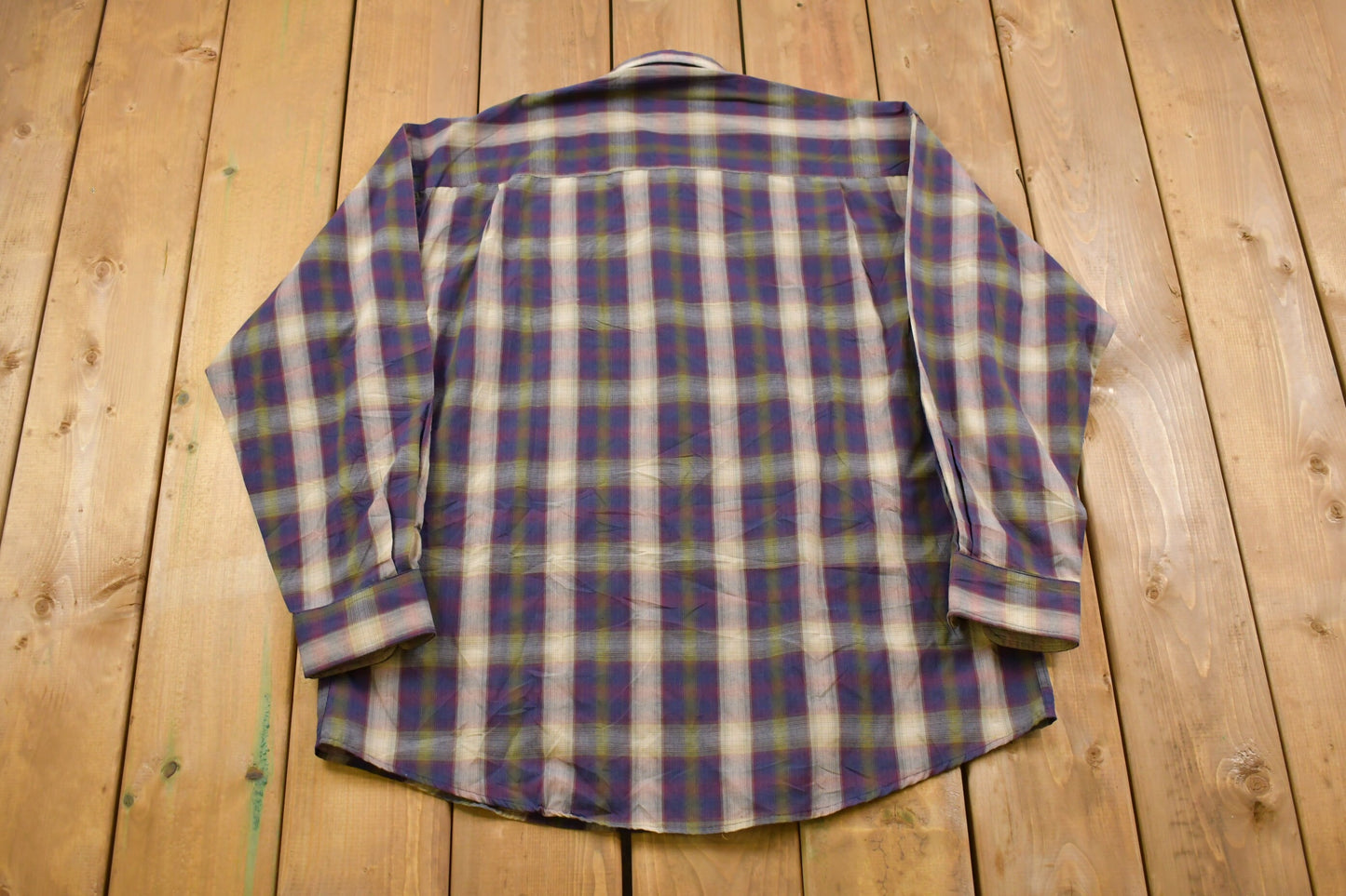Vintage 1990s Natural Issue Plaid Button Up Shirt / 1990s Button Up / Vintage Flannel / Casual Wear / Workwear / Pattern Button Up