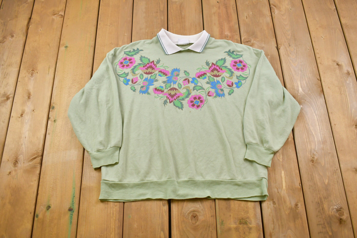 Vintage 1990s Floral Collared Crewneck Sweatshirt / Made in USA / 90s Crewneck / Cute Vintage / Athleisure / Streetwear / Women&#39;s Vintage